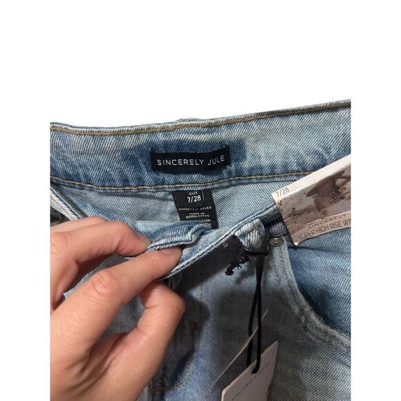 NWT New Sincerely Jules High Rose wide Leg Light Wash Loose Distressed Size 28 - Picture 8 of 11